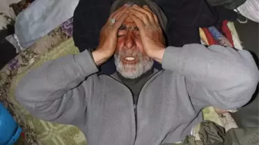 Ağrı'da Dağda Mahsur Kalan Yaralı Çoban Kurtarıldı