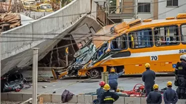 Dünya Kupası İçin Yapılan Köprü Çöktü: 2 Ölü, 20 Yaralı