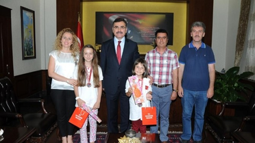 Balıkesirli 2 Öğrenci Satranç Milli Takımına Girmeye Hak Kazandı