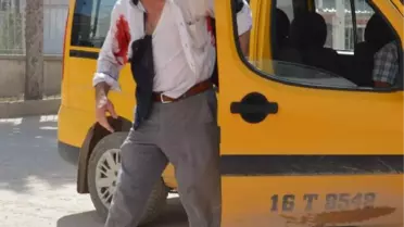Bıçaklanarak Yaralandı Taksiyle Hastaneye Gitti