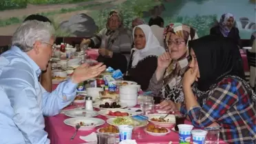 Hasta ve Refakatçilerle İftar