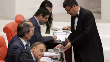 Meclis'te AK Parti ve MHP'lilerin 'Aforoz' Atışması