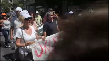 Yunanistan'da Kamu Çalışanlarından 24 Saatlik Grev