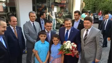 Bakan Eroğlu, AK Parti İl Başkanlığını Ziyaret Etti