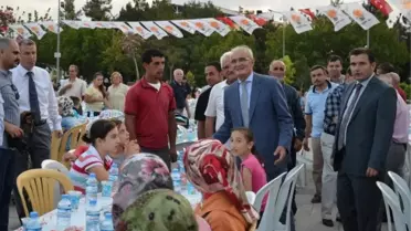 Büyükşehir Belediye Başkanı Yılmaz, Bafra'da İftar Yemeğine Katıldı