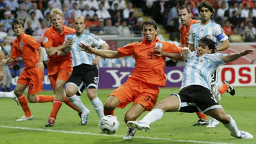 Hollanda: 2 - Arjantin: 4