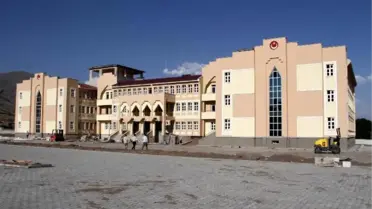 Depremde Yıkılıp Yeniden Yapılan Öğretmen Lilesi, Anadolu Lisesi Olacak