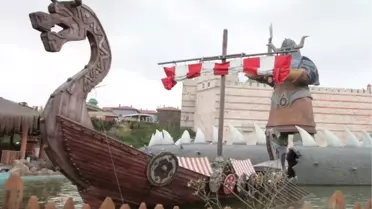 Eğlenirken En Çok Viking'le Sulara Atlamayı Seviyoruz!