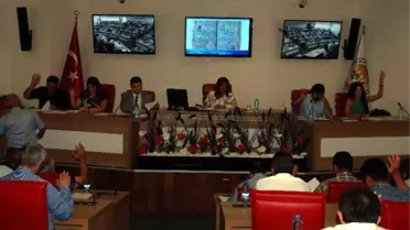 Aydın Büyükşehir Belediye Meclisi Gergin Geçti