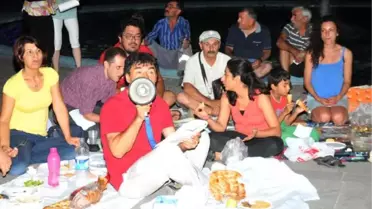 Antalya'da İşten Atılan İşçiler İçin Yeryüzü Sofrası
