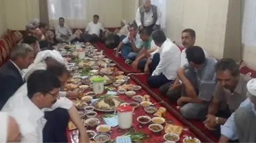 Diyarbakır'da Fırat Anlı ve Eşref Güler, İftar Yemeğine Katıldı