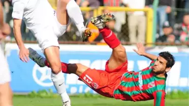 Tayfun Cora Manisaspor Camiasından Özür Diledi