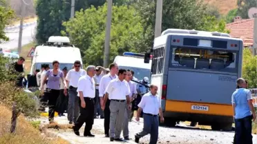 Foça Bombacılarına 3 Tahliye Daha