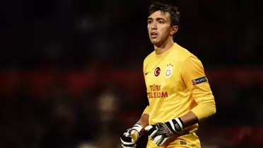İki Kaleci de Galatasaray Kampında