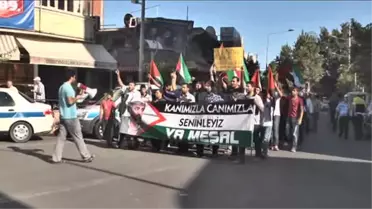 İsrail'in Gazze'ye saldırılarının protesto edilmesi -