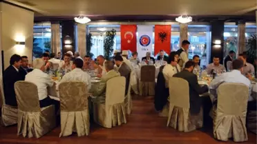 Arnavutluk'ta İftar Programlarına Destek