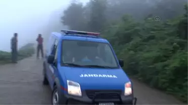 Kamyonet uçuruma yuvarlandı: 3 ölü, 3 yaralı -