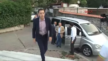 İhsanoğlu: Mazlum Olan Milletlerin Bu Bayramda Huzur Bulmalarını Temenni Ederim