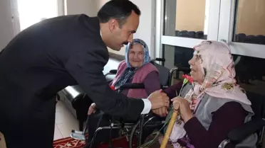 Suluova Kaymakamı Taşdan, Huzurevi Sakinlerini Ziyaret Etti