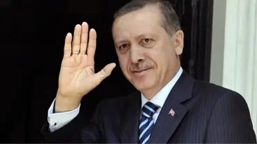 AK Parti Kadın Kollarından Erdoğan'a Bağış