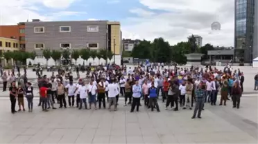 İsrail'in Gazze'ye saldırıları Kosova'da protesto edildi -