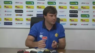 Eskişehirspor Teknik Direktörü Sağlam: 'Anadolu Kulübünde Çalışmak Kolay Değil'