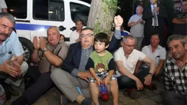 Kırklarelilerden 'Atatürk Posteri' Tepkisi