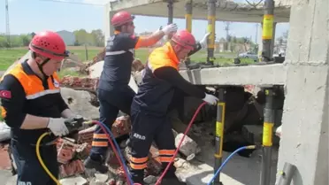 Sakarya Afad, Olası Afetlere Karşı Tedbiri Elden Bırakmıyor