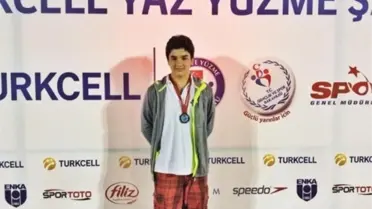 Türkiye Şampiyonu Yiğit Rekoru 1 Salise ile Kaçırdı