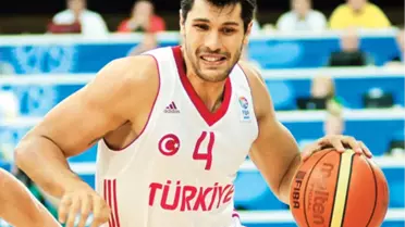 Cenk Akyol, Anadolu Efes'te