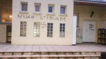 Avusturya'da Camiye 'Nazi' Saldırısı