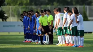 Bursaspor'un Hazırlık Maçında Taraftar Gerginliği
