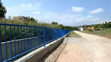 Büyükşehir Belediyesi Çocukların Güvenliği İçin Korkuluk Yaptı