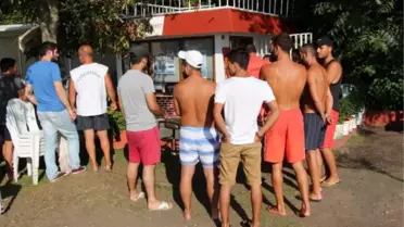 Plajda Kadınları Görüntüleyen Iraklılara Tepki