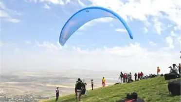 Uluslararası Ali Dağı Yamaç Paraşütü Yarışması