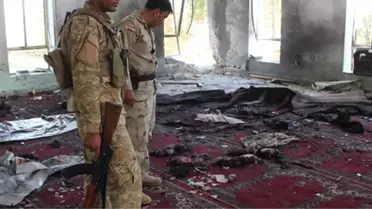 Irak'ta Camiye Saldırı: 73 Ölü