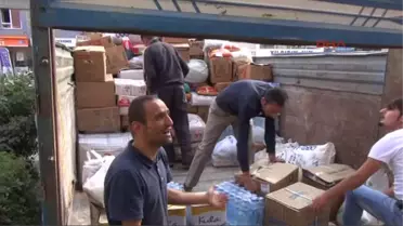 Hakkari'de Toplanan Yardımlar Kamyonlarla Kürtlere Gönderildi
