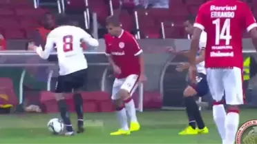 Kaka, Bacak Arası Çalım Yedi Rezil Oldu