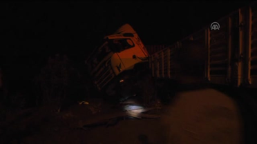 Gaziantep'te Trafik Kazası: 2 Ölü, 4 Yaralı