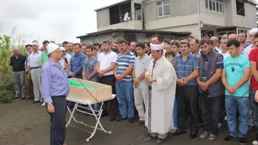 Çarşıbaşı'nda Yangın