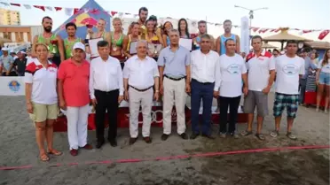 Mersin'de Plaj Voleyboluna Büyük İlgi