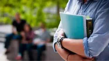 Pazarcık Kaymakamlığından Üniversite Öğrencilerine Burs
