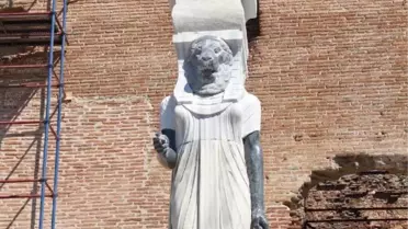 Kızıl Avlu'nun Bodrum'u Araştırılıyor