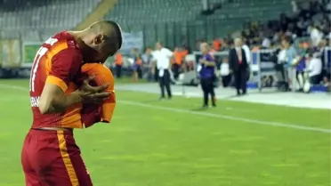 Burak Yılmaz'a Topu Hakem Verdirmedi