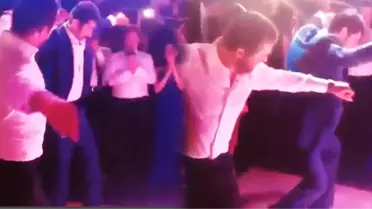 Engin Altan Düzyatan ve Kenan İmirzalıoğlu Zeybek Oynadı