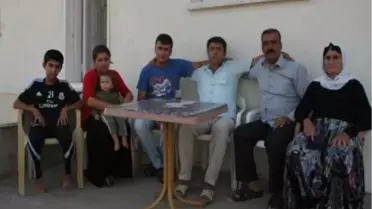 Köy Muhtarı, Ezidi Aileyi Sahiplendi