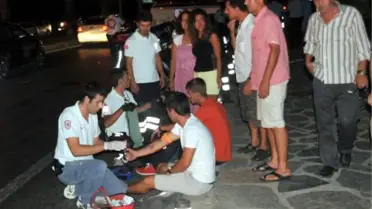 Bodrum'da Minibüsüle Otomobil Çarpıştı: 2'si Turist 11 Yaralı