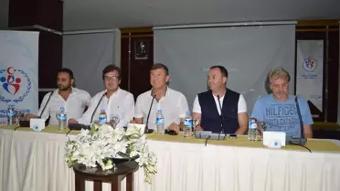 Futbolun Ustaları, Geleceğin Yıldızlarıyla Buluşuyor' Projesi