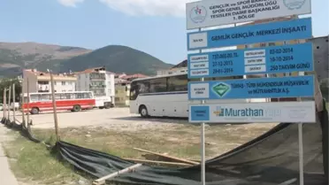 Teslim Tarihi Geldi, Daha Çivi Çakılmadı