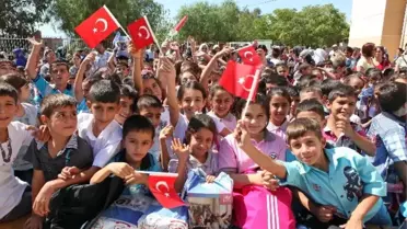 Yeni Okullu Olanlara Anne-Baba Desteği Şart